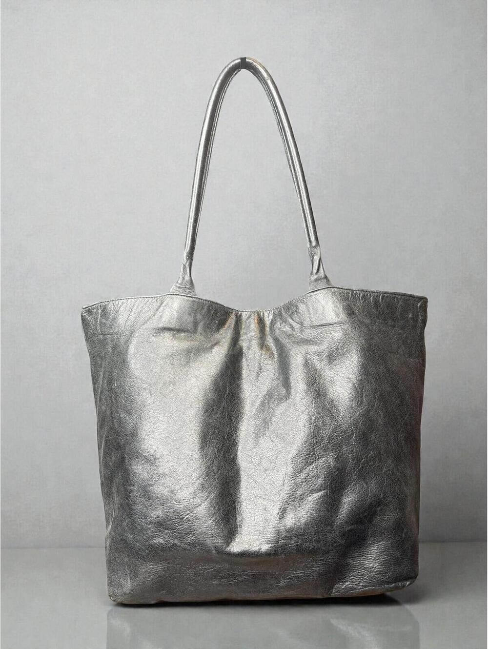 Berge Black Italian Leather Tote Gold Grommet Detailing Early‑2010s Era - Picture 2 of 10
